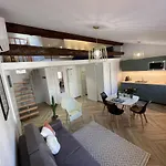 Renting - Massena - Loft - Heart Of Vieil - The Market With Sea View