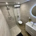 Апартаменти Renting - Massena - Loft - Heart Of Vieil - The Market With Sea View Антіб