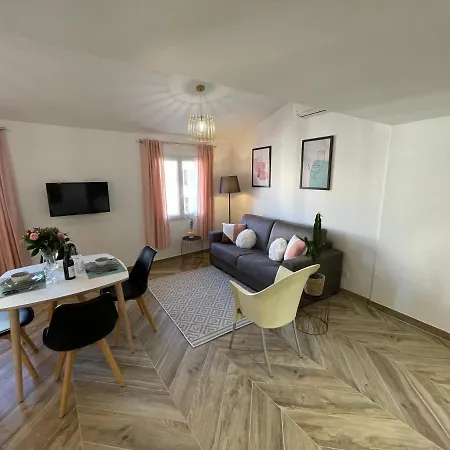 Apartmán Renting - Massena - Loft - Heart Of Vieil - The Market With Sea View *