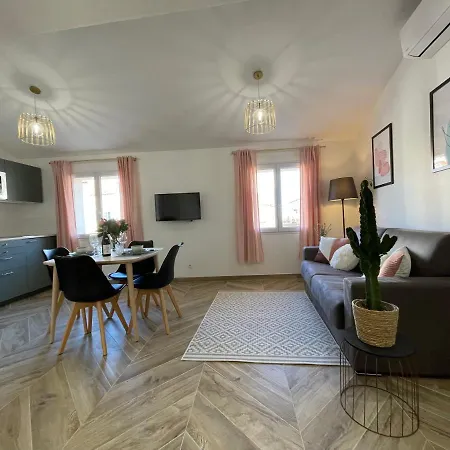 Renting - Massena - Loft - Heart Of Vieil - The Market With Sea View דירה