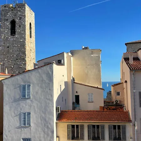 Apartment Renting - Massena - Loft - Heart Of Vieil - The Market With Sea View *