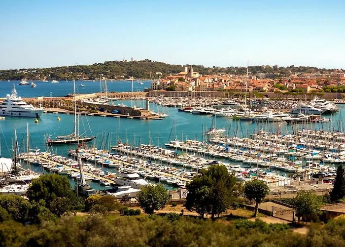 דירה Renting - Massena - Loft - Heart Of Vieil - The Market With Sea View אנטיב