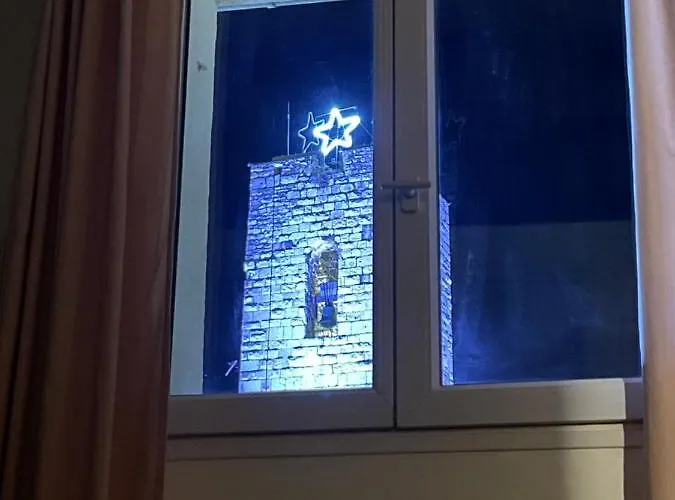 Renting - Massena - Loft - Heart Of Vieil - The Market With Sea View *